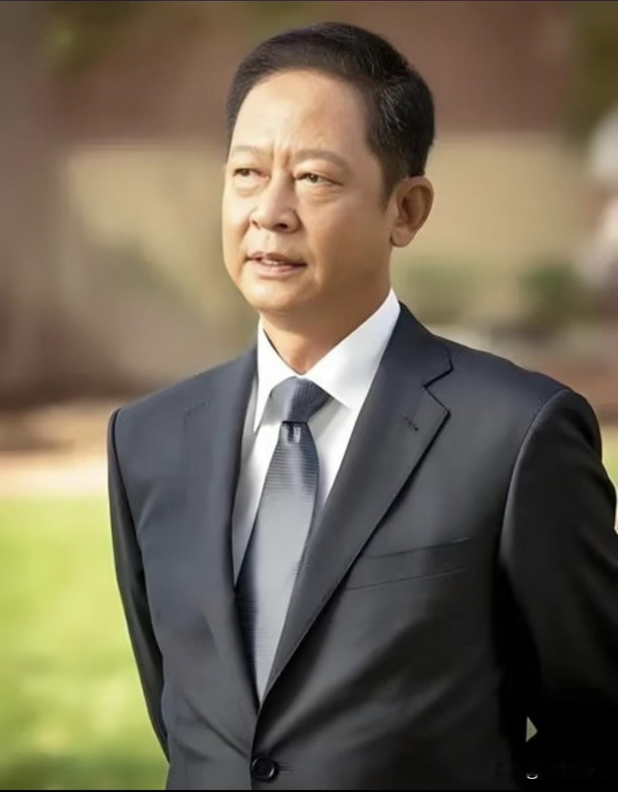 在《天道》中，王志文说：“人到了一定年纪，没稳定收入、没存款，亲人遇事拿不出钱时