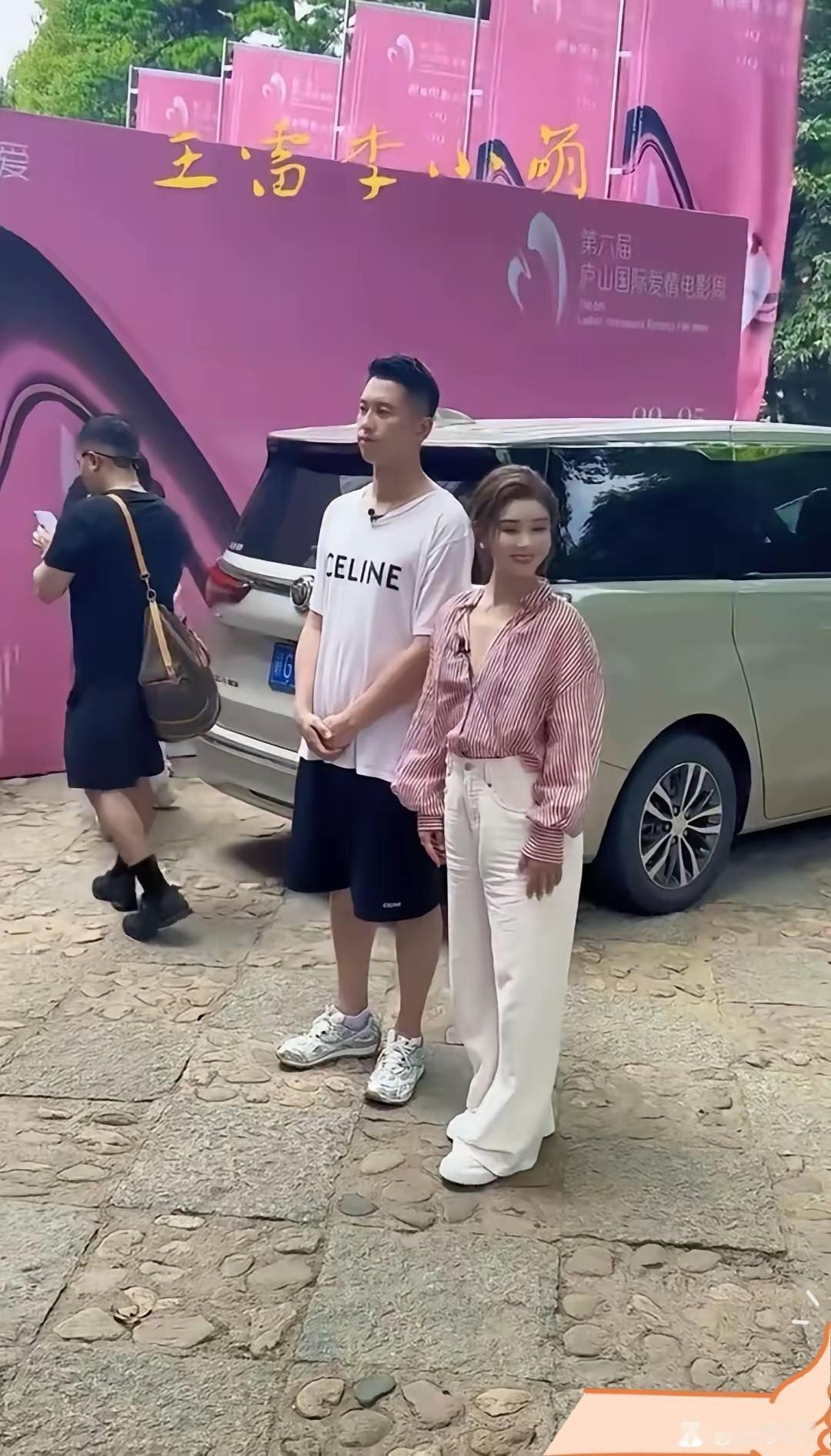 草率了！以前做梦都想娶回家的女神，真人竟然这么“小只”。 
