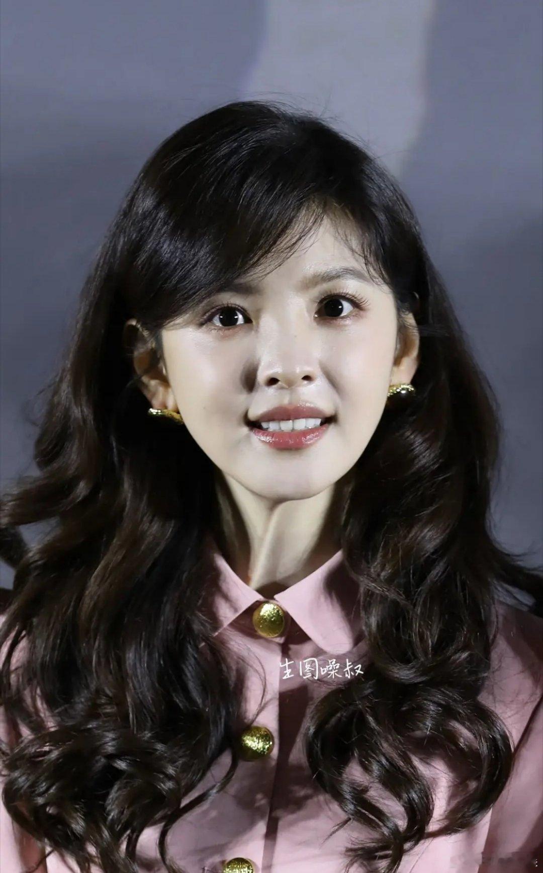 鞠婧祎为什么比同类型95花皮肤状态都要好 