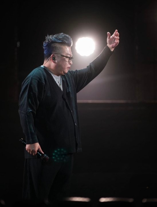 你一定听过小柯写的歌小柯来把你唱给我听巡回演唱会上海站来袭谁的青春没有听过他写的