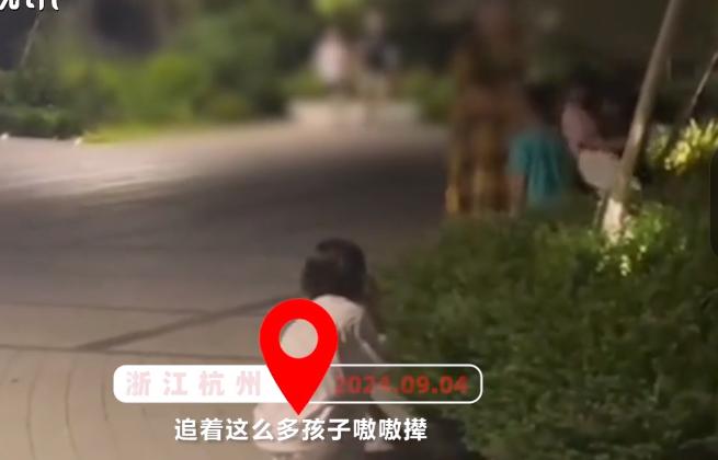 “不拴狗绳，直接摔死！”浙江杭州，女子在小区遛狗没牵绳，吓得在小区玩耍的小女孩到