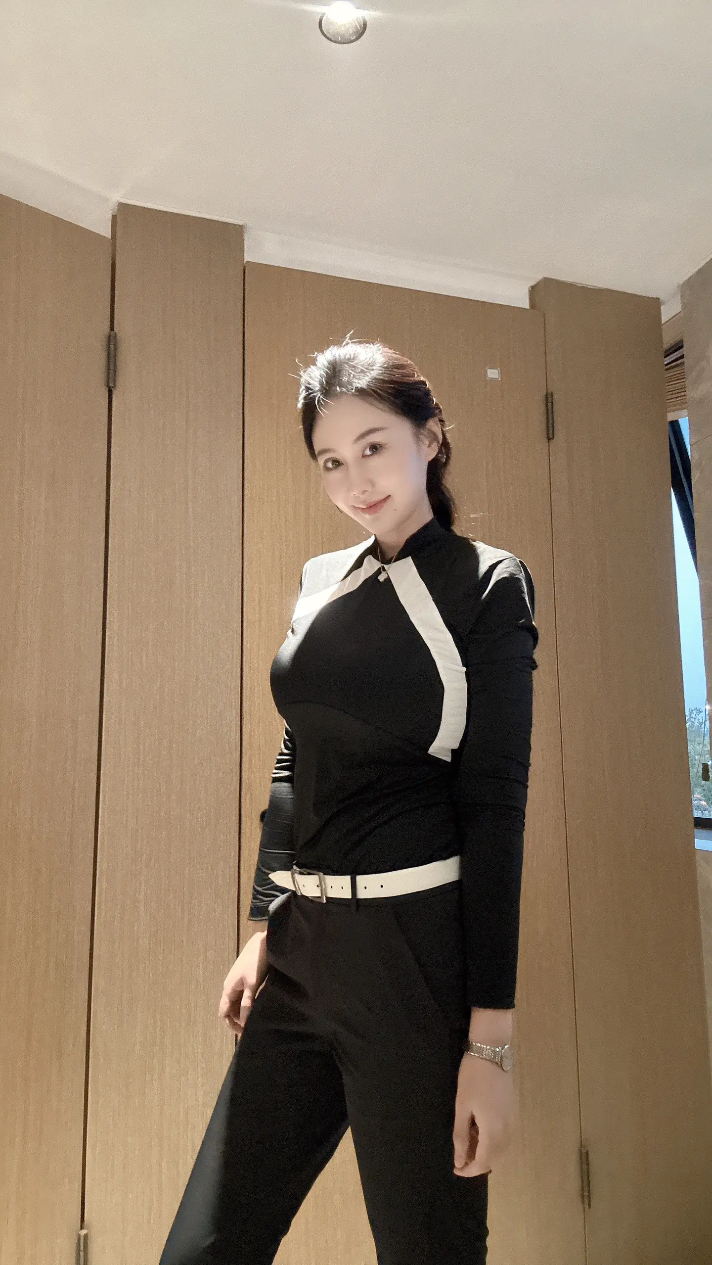 去爱一个本身就很好的人 爱和新鲜感会消失 但责任和教养不会