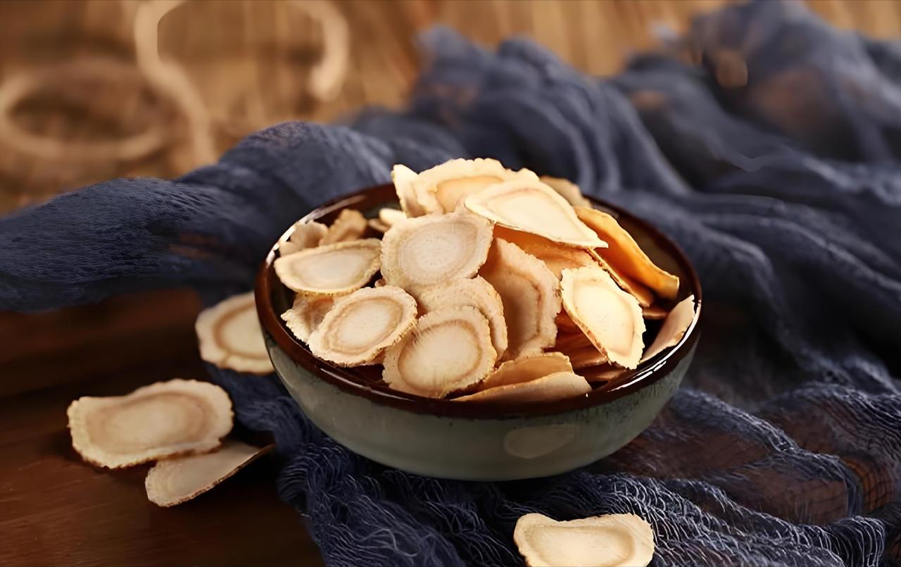 想做好身心自控？先让心气充沛起来






有不少朋友一旦出现精门不固的情况就