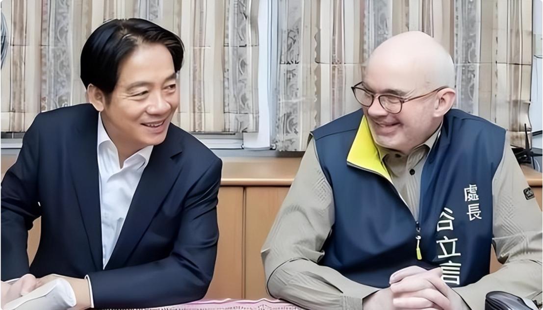 台湾问题一天都拖不得，再拖下去美国驻军了，日本驻军了，连英法印澳都来驻军了！20