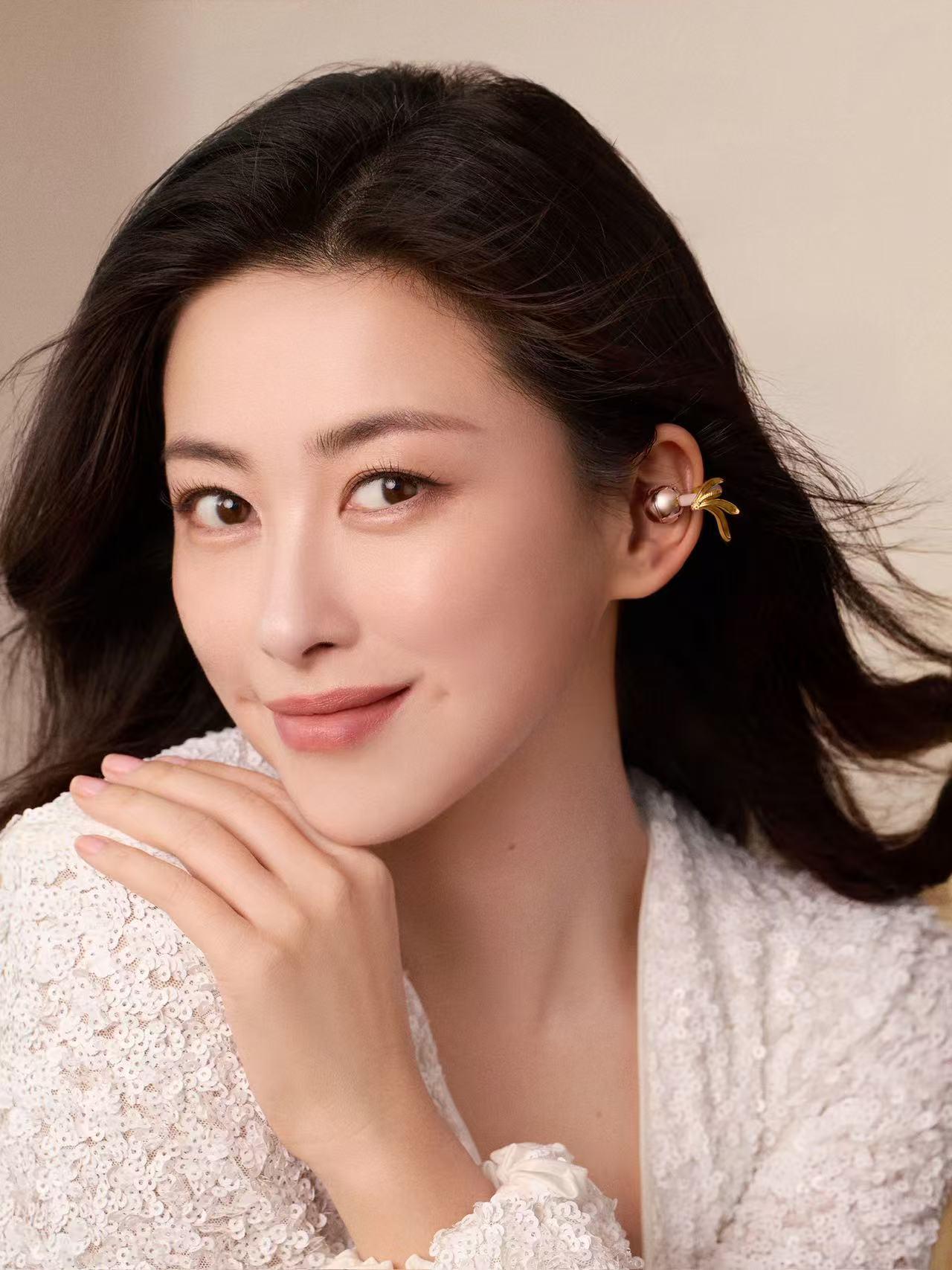 华为FreeClip 2 耳夹耳机玫瑰金、冰莓紫新色正式开售，售价1299元，这