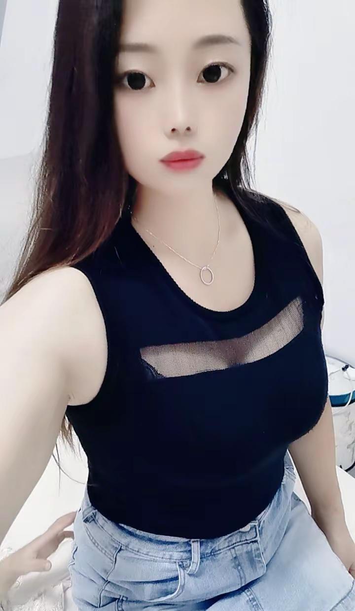 上班不缺席，带娃不缺位。早醒的清晨，晚睡的深夜，工作与孩子之间的无缝切换，藏着说