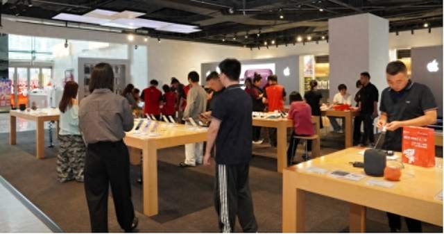 Apple新品全渠道开售 京东MALL、京东之家等线下门店迎来换新热潮