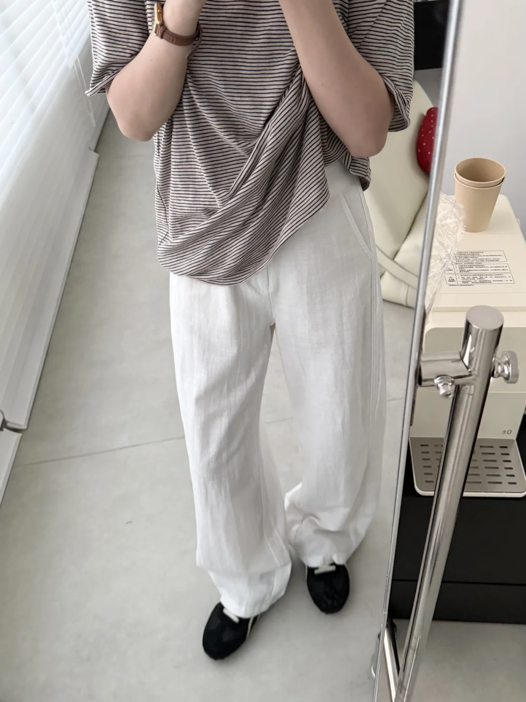 夏天穿zui多的一条白色裤子
