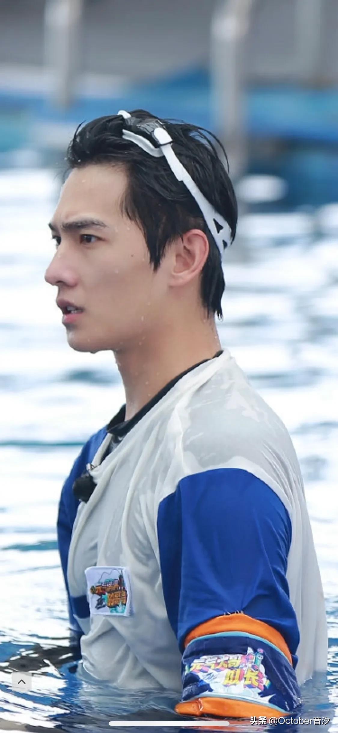 遇见你是故事的开始，
走到底是余生的欢喜。

早安，爱你的每一天@杨洋 [心]