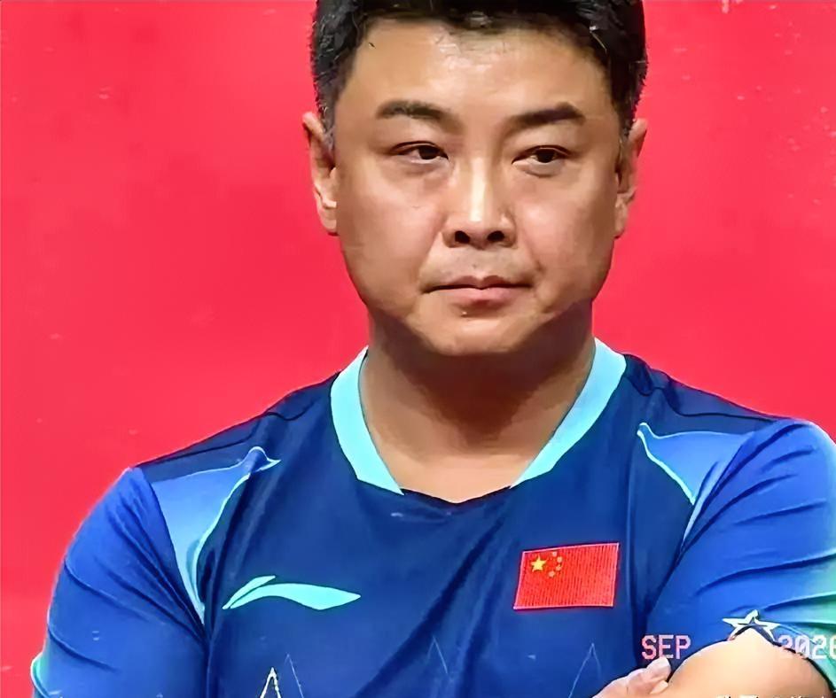 王楚钦3:2险胜林昀儒，为国乒男团拿下首分的时候！
大家注意到王皓指导的表情了吗