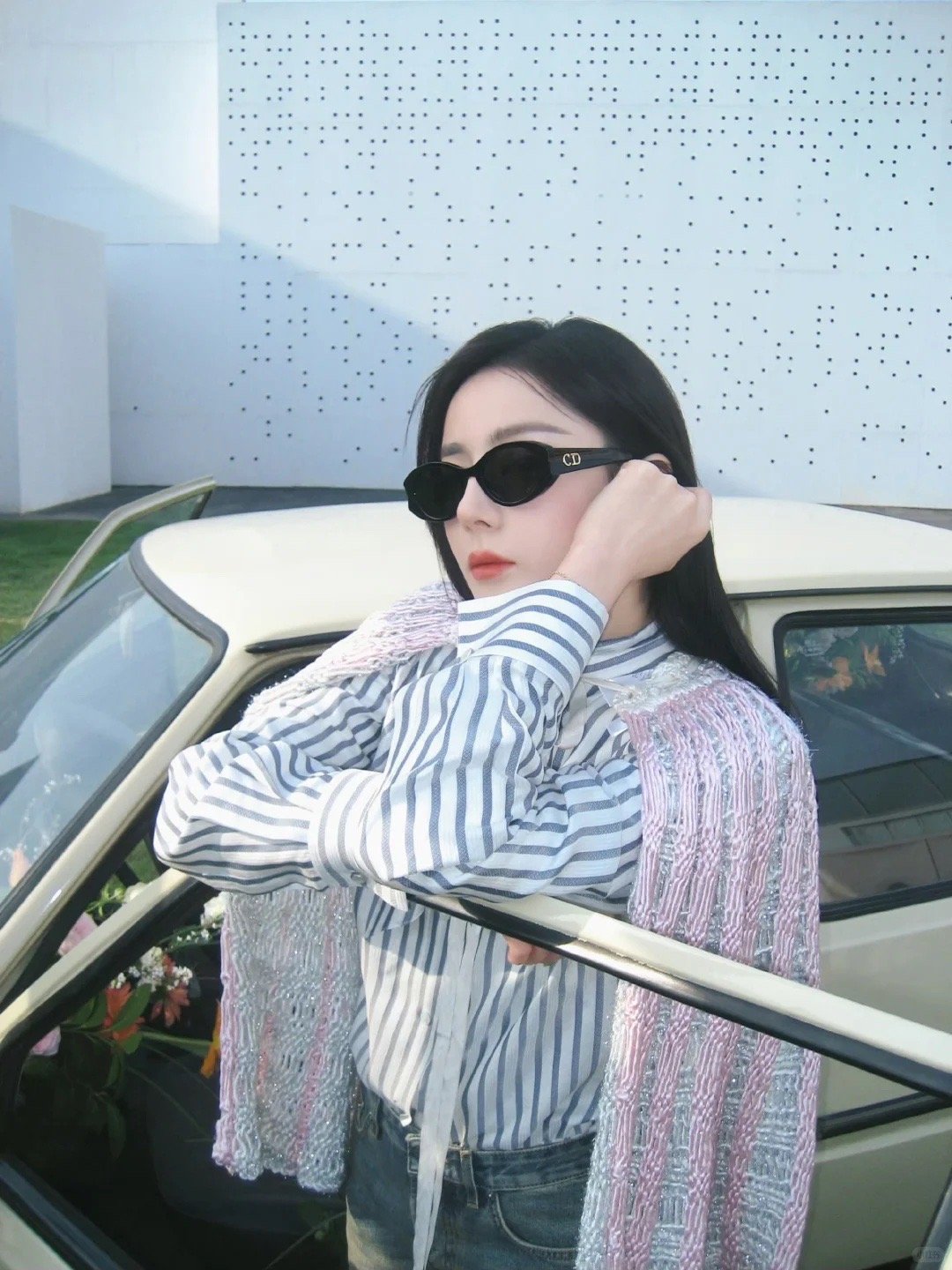 迪丽热巴副驾镜头定格太美了吧！ 