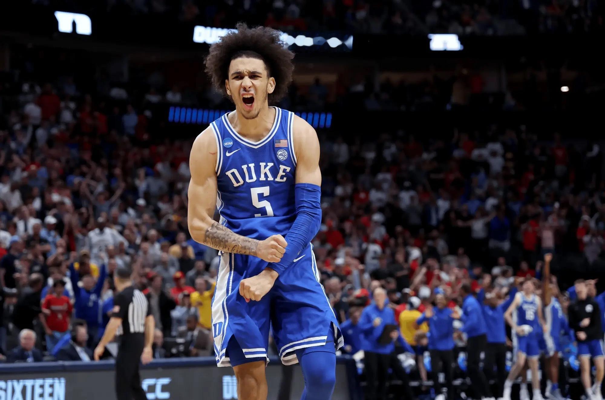 2025nba选秀骑士我的观赛搭子 骑士在49号签选择了来自杜克大学的双能卫：泰