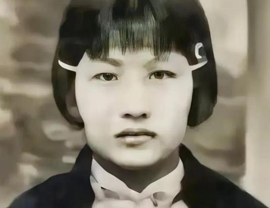 1940年军统青岛站由于叛徒出卖，一夜之间120多名军统人员被捕，全部被日军杀害