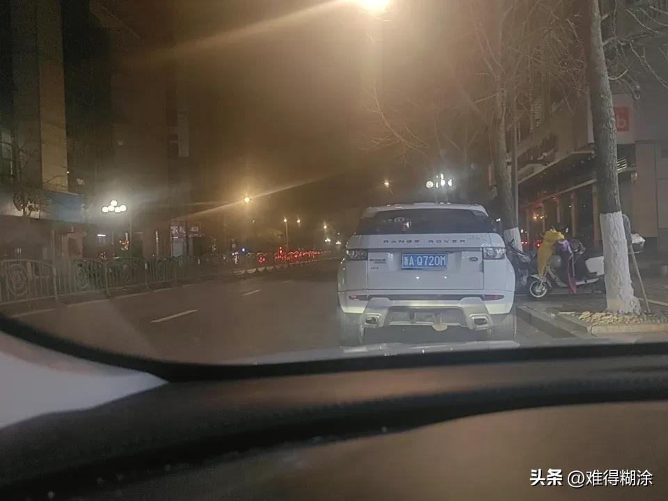 上联“二碗白米饭”，这平平淡淡却又充满生活气息的上联，让人忍不住想对出绝妙下联。