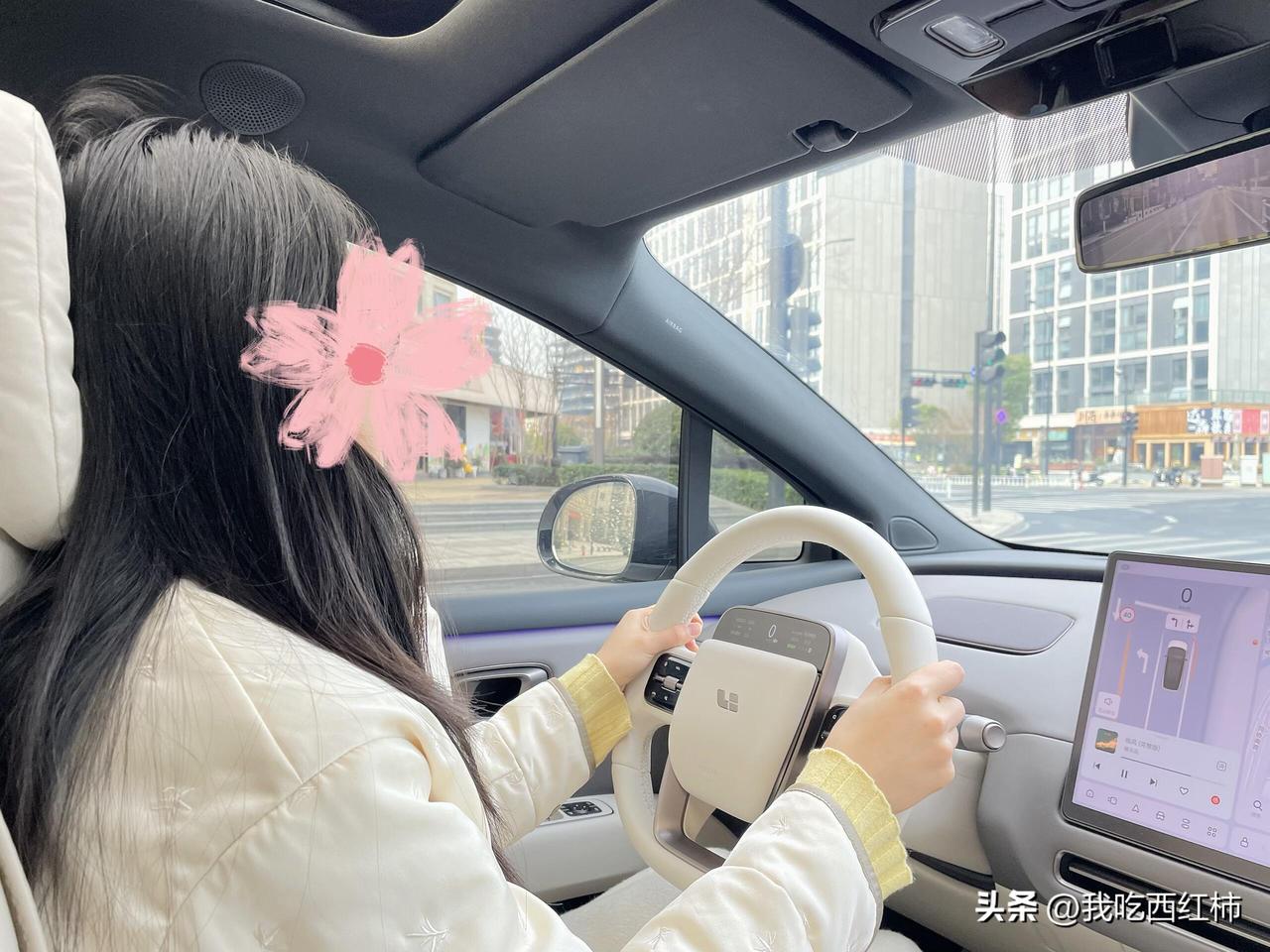 被老公凶了好几次说我不分左右🥲
平时上下班或者出门都是跟着，导航线路走，今天带