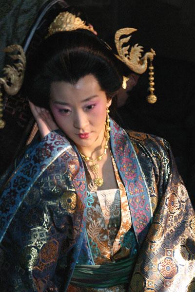 👑唐朝最“反套路”皇后：不干政、不封亲、不建佛寺，却让李世民哭着写悼文！长孙皇