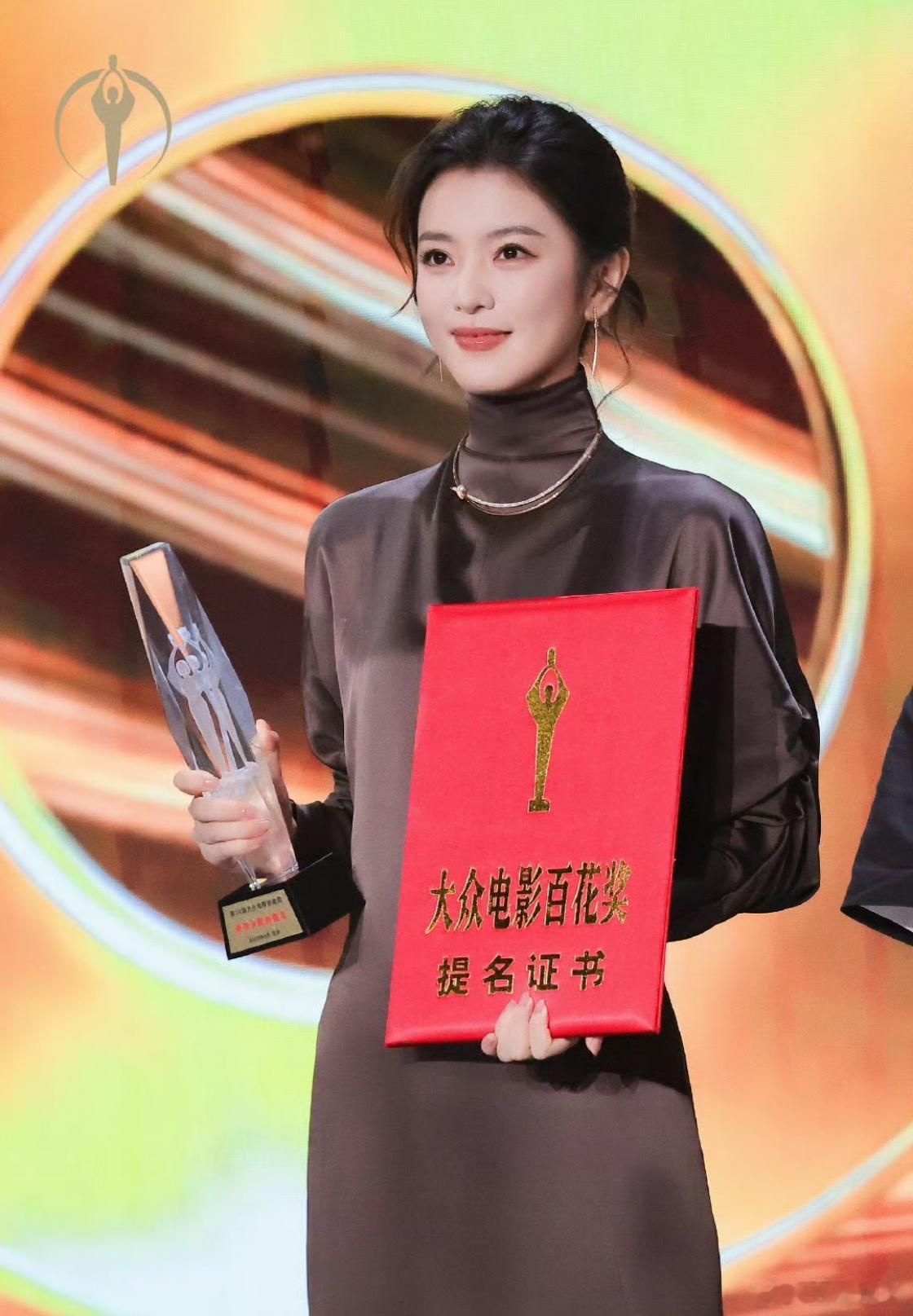 李云霄跨界做演员是成功的 李云霄我们来年再战，跨界做演员你是成功的！继续加油！李