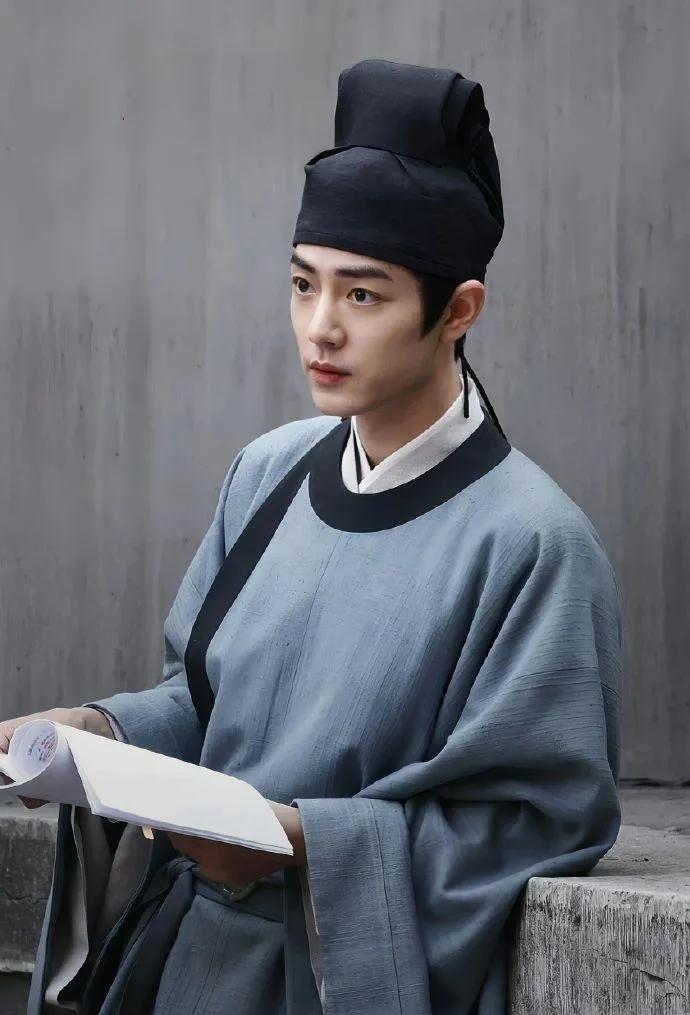 神颜父子，钟汉良当“爹”了？
怎么也没有想到钟汉良会在《藏海传》里出演肖战的父亲