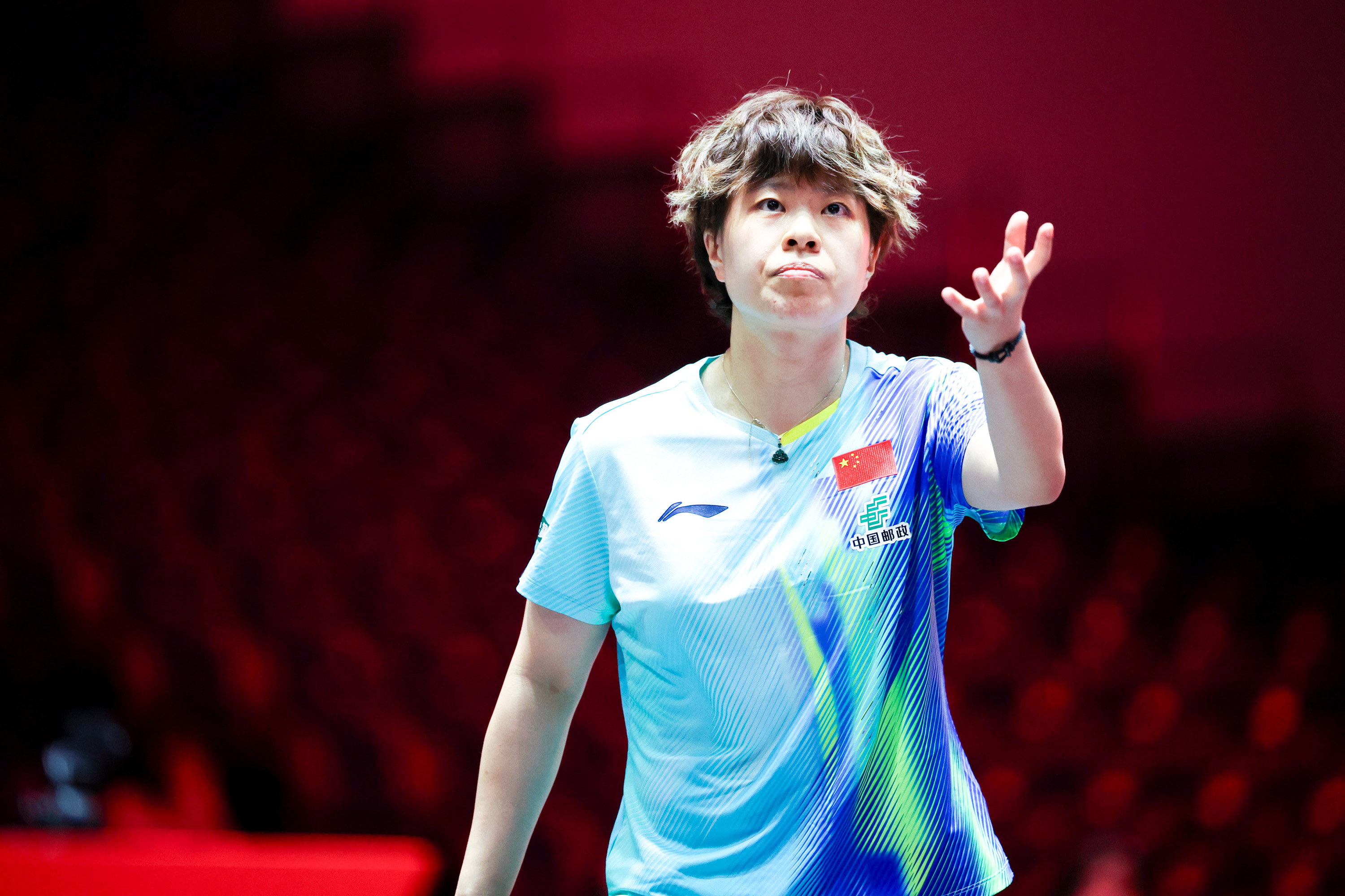 💥卷毛迪姐看多了还有点可爱 