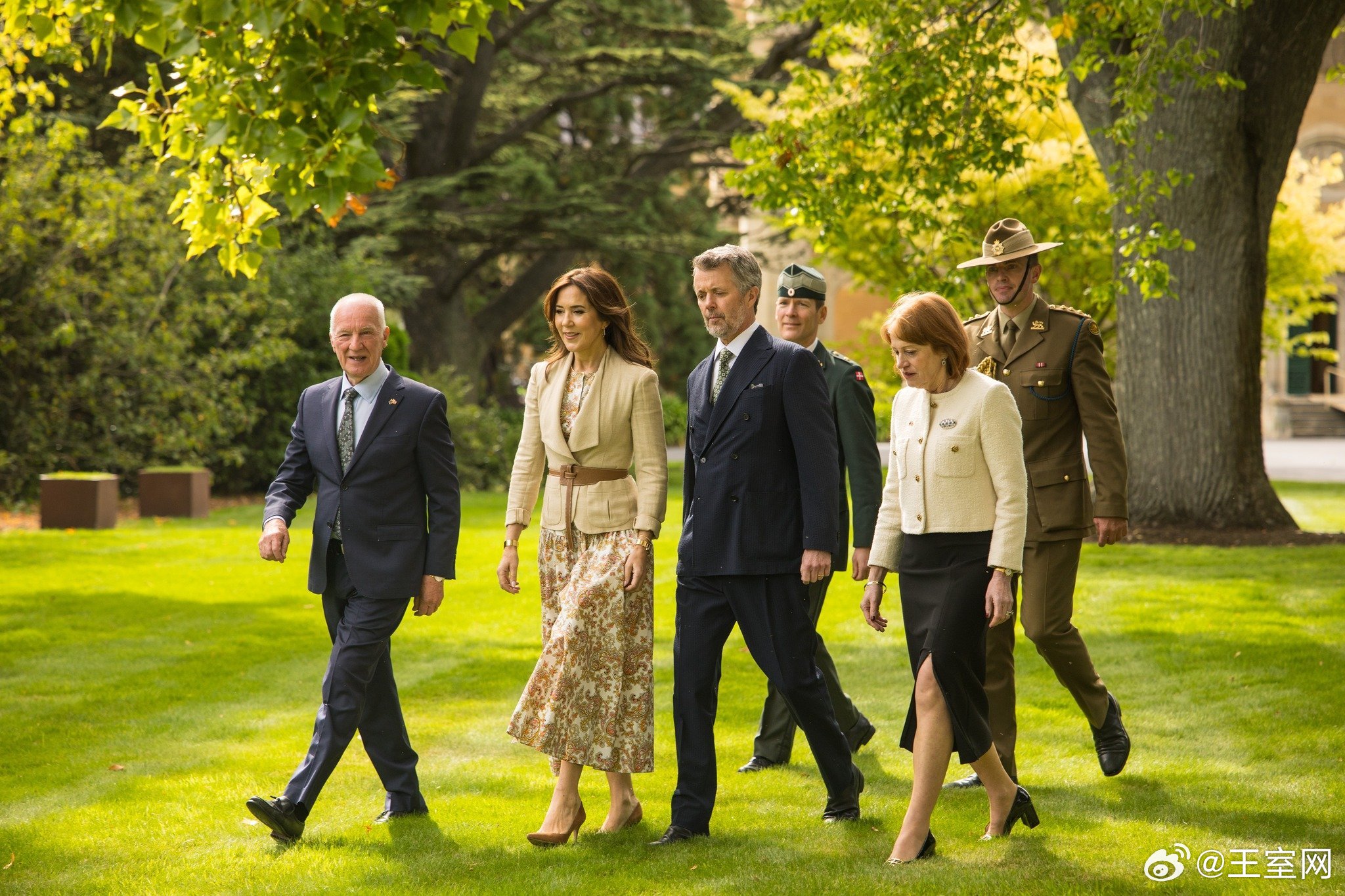 丹麦王室🇩🇰🇦🇺3月19日，国王夫妇访问王后的家乡塔斯马尼亚州，与海洋研