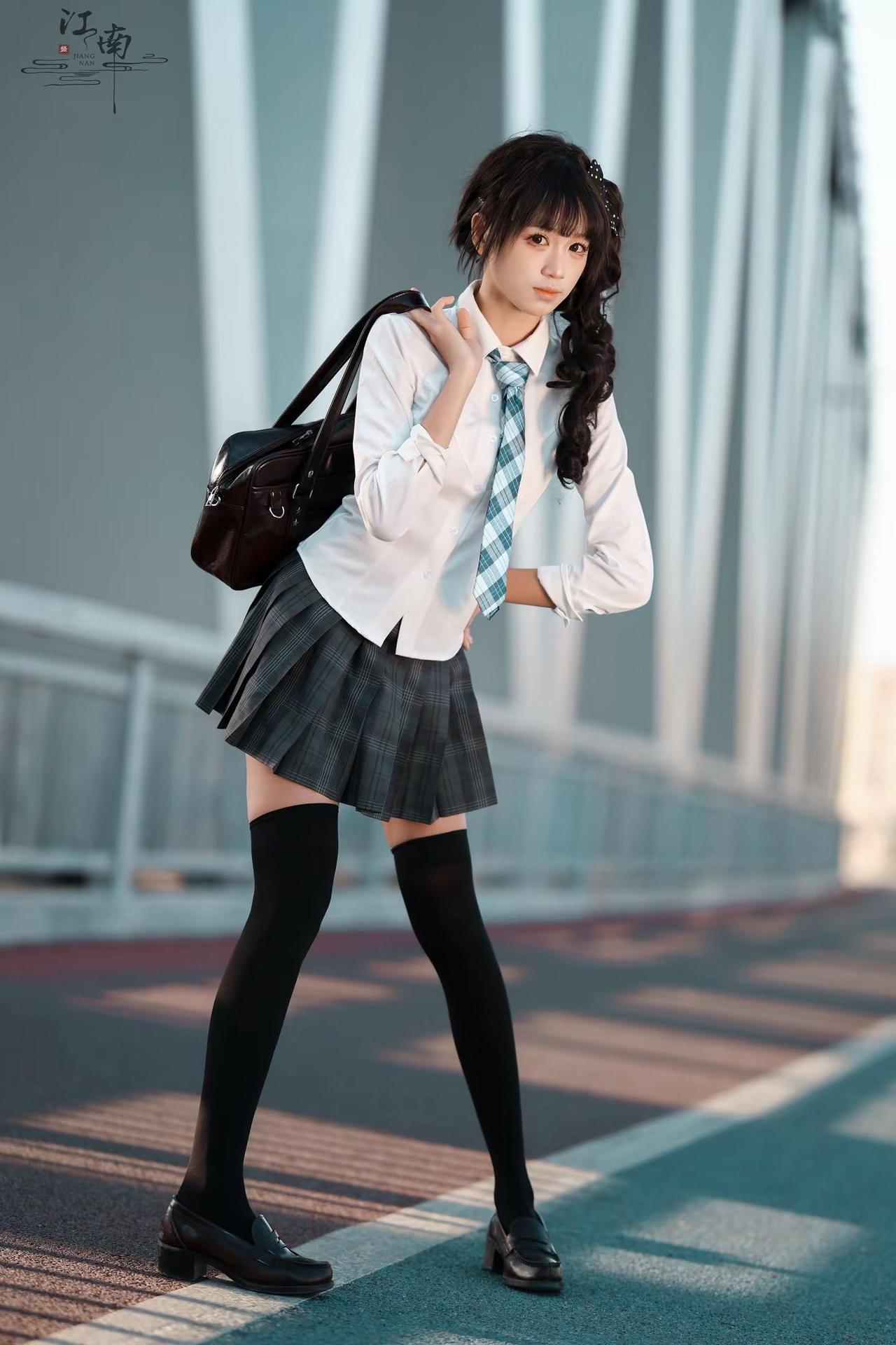 是喜欢的感觉吗？jk穿搭 学院风穿搭 jk制服女孩 日系写真