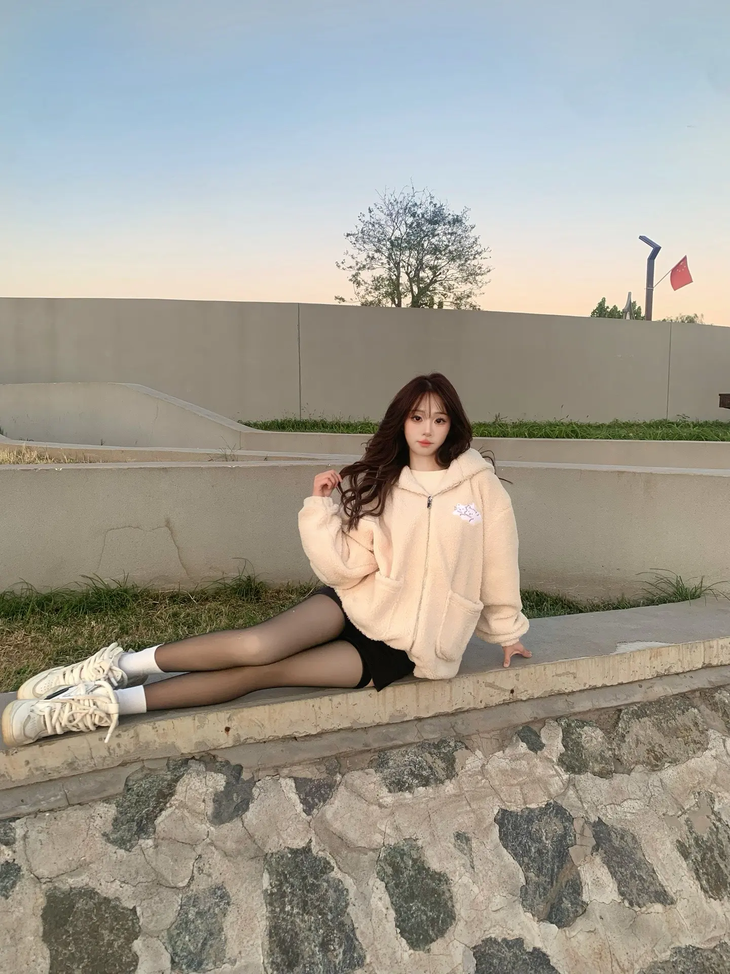 心愿是做永远开心会赚钱的漂亮小女孩。