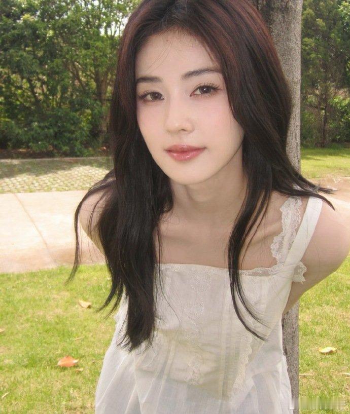 白鹿白鹿抢孩子咯亲爱的客栈我已经开始羡慕小朋友了！鹿鹿你怎么这样啊，这么可爱的小