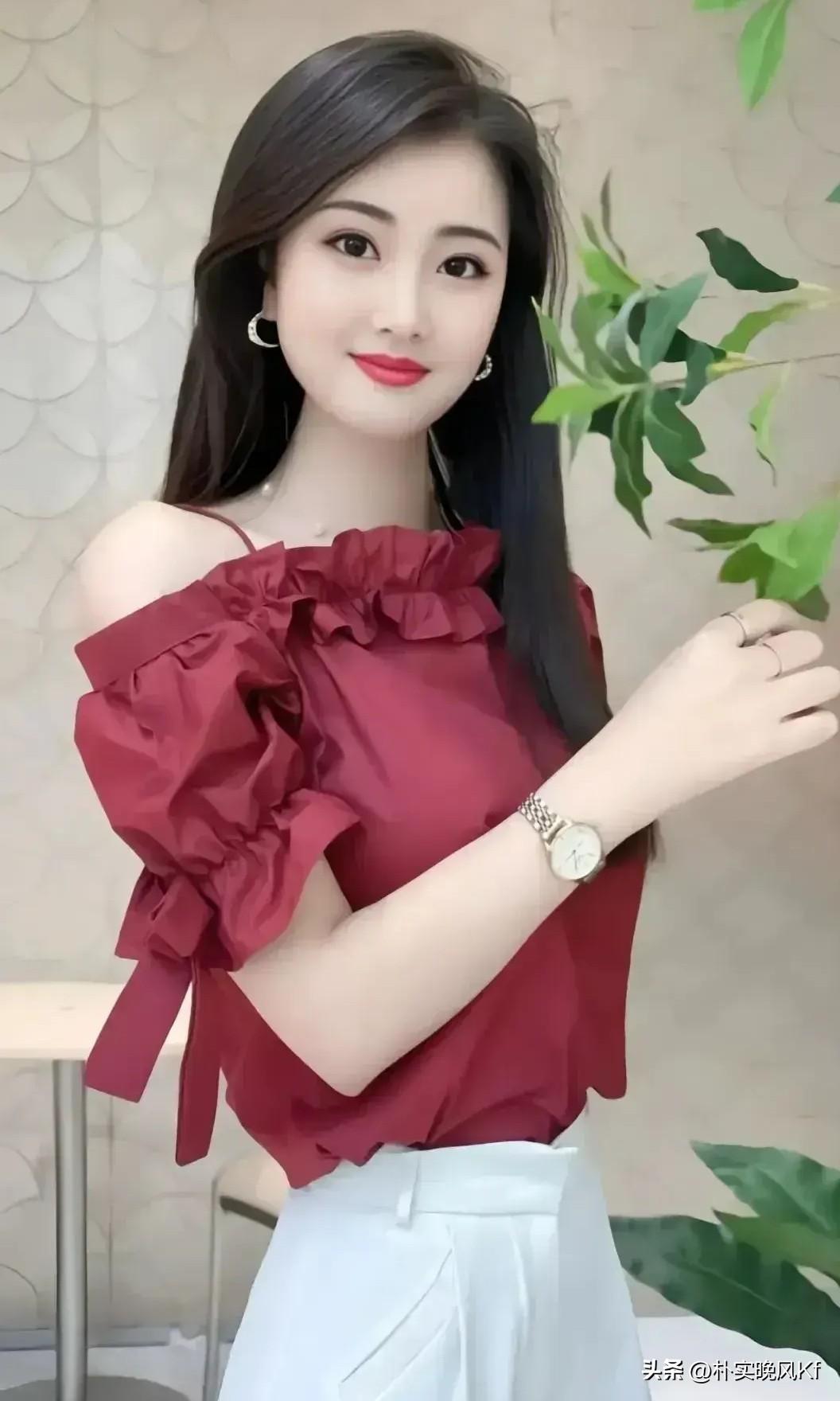 夫妻就必须整天粘在一起吗?
夫妻就必须整天粘在一起吗？“感情若是长久时，岂止在朝