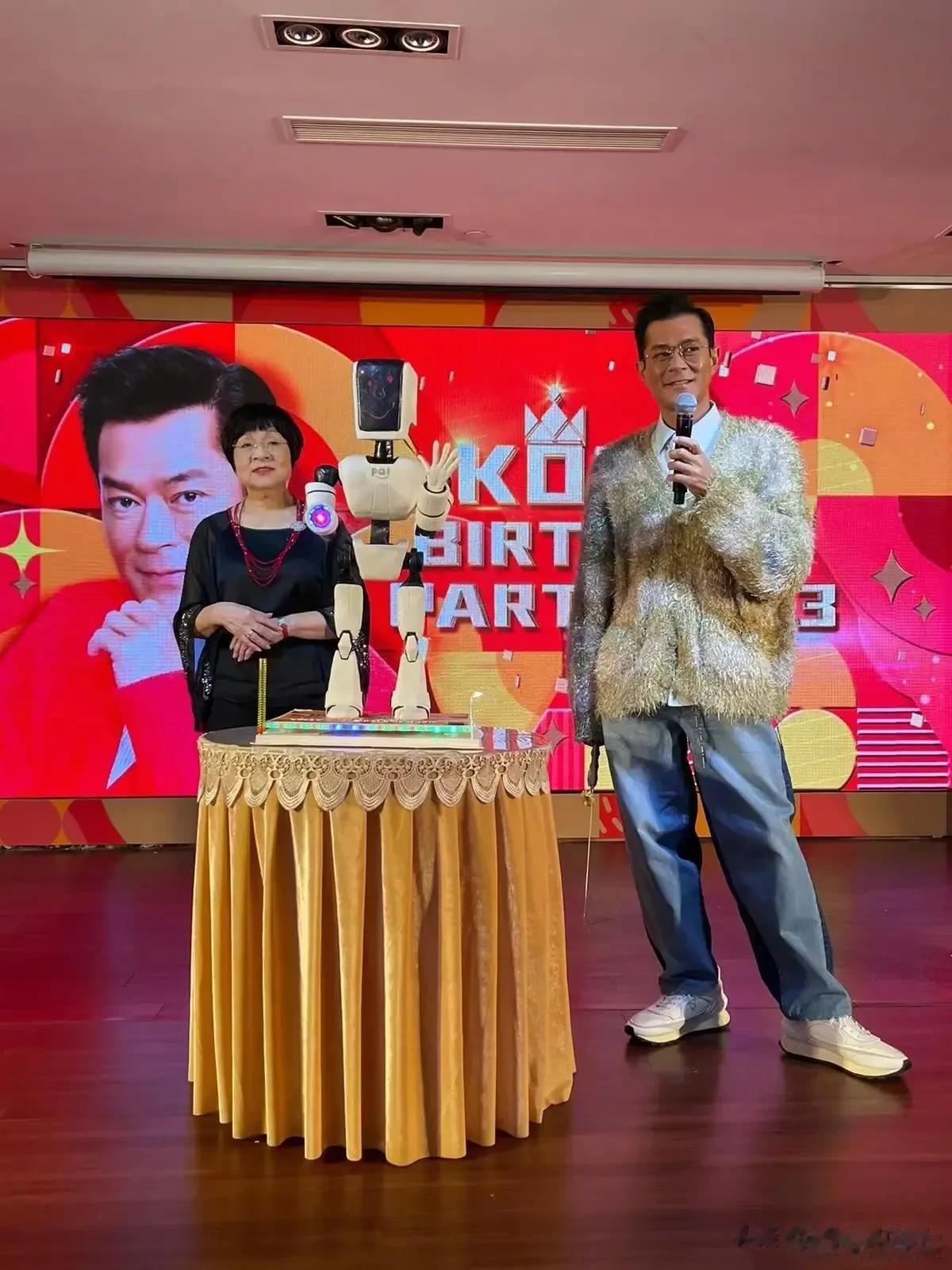 活成素人的古天乐，却成了演艺圈艺人原本该有的样子[机智][机智]

每一次看他的