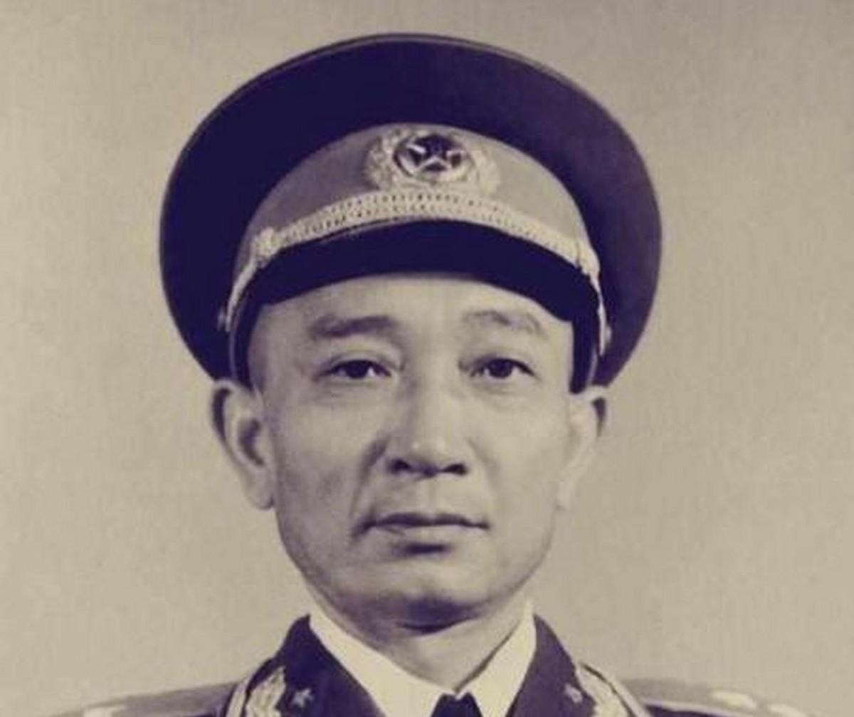 陈士榘调运导弹基地建材引发争议，孙继先下令：封锁军用铁路，坚决阻止物资外运！
1