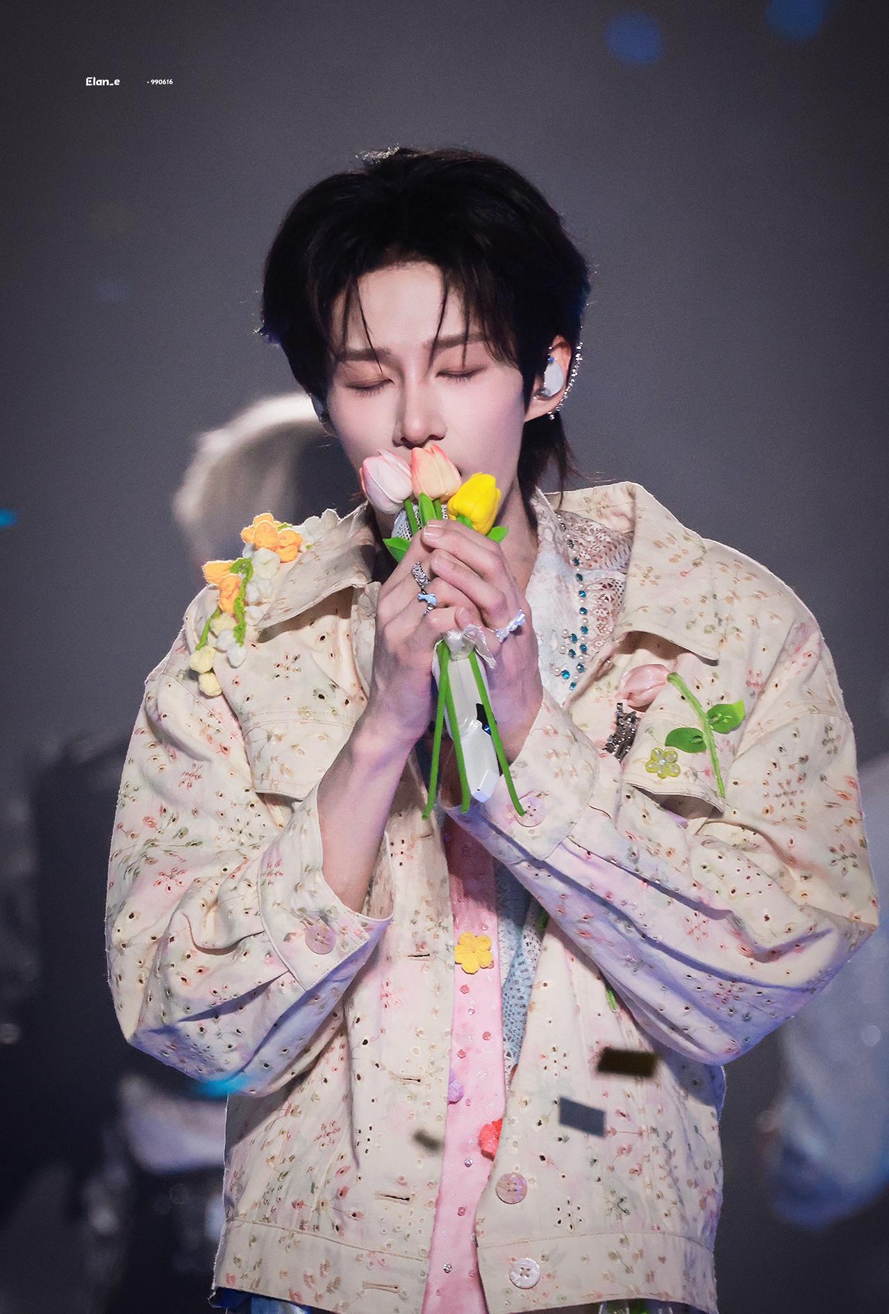 💜 卓沅唱跳icon

𝐋𝐎𝐎𝐊𝟏捧花唱歌给你听

📷𝟐𝟎𝟐