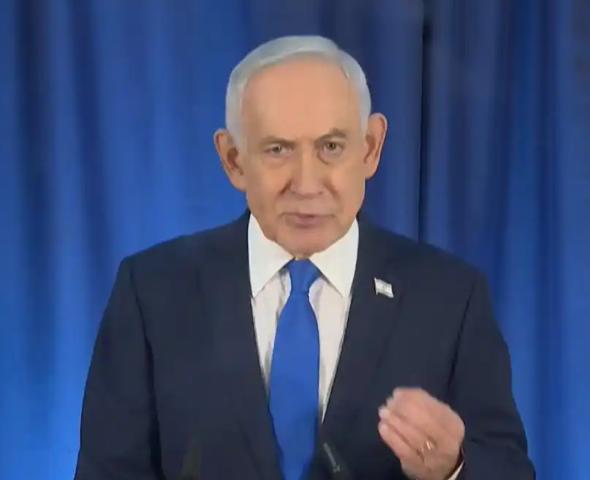 马斯克早就不是单纯的商人了，美印两个国家一把手的绝密通话，旁边居然坐着个没一官半