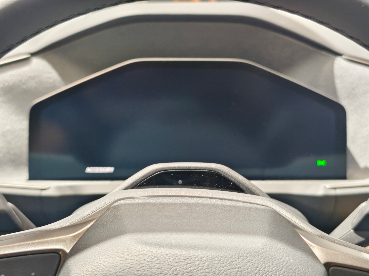 变好看了呀，新一代ES300h新一代雷克萨斯es，科技感更强了，内饰的打造倾向于