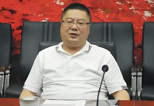 那个靠“免费领鸡蛋”起家，骗走全国60万老人244亿养老钱的大骗子周志峰，在今年