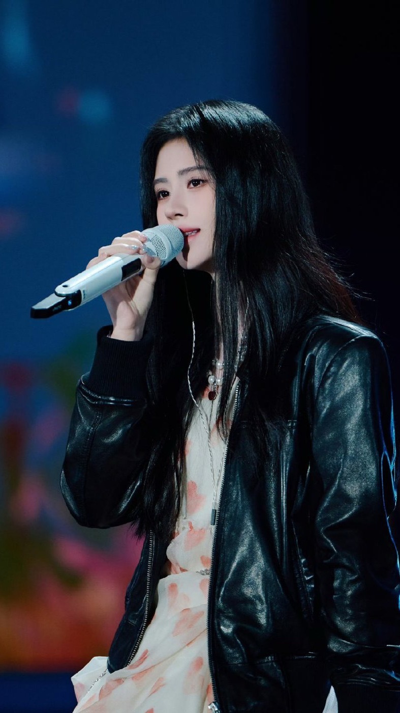 鞠婧祎巅峰之夜造型鞠婧祎鞠婧祎