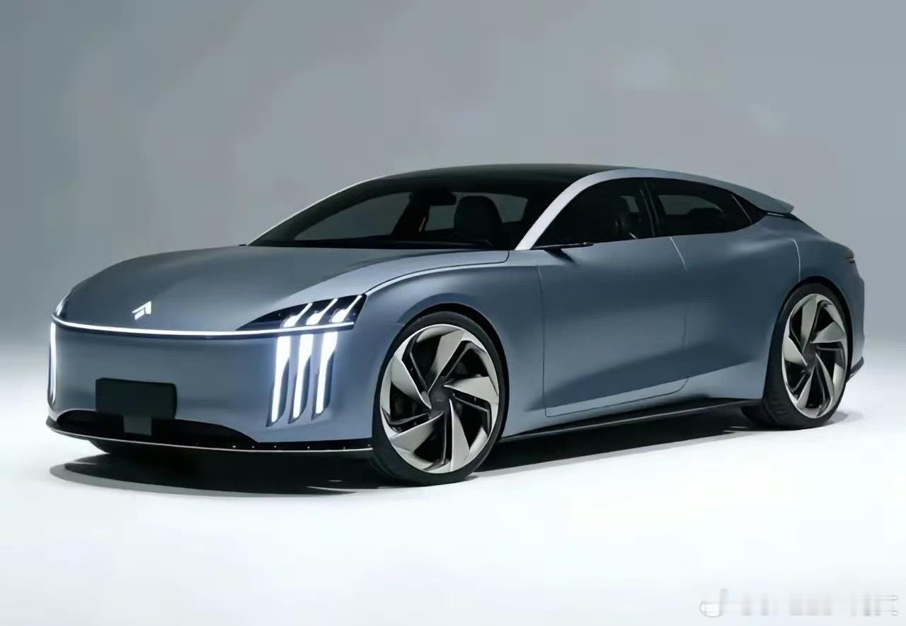 这个广汽启境的渲染图看上去姿态很行啊轮毂大、臀部也够翘、L113也很对但是伪装图