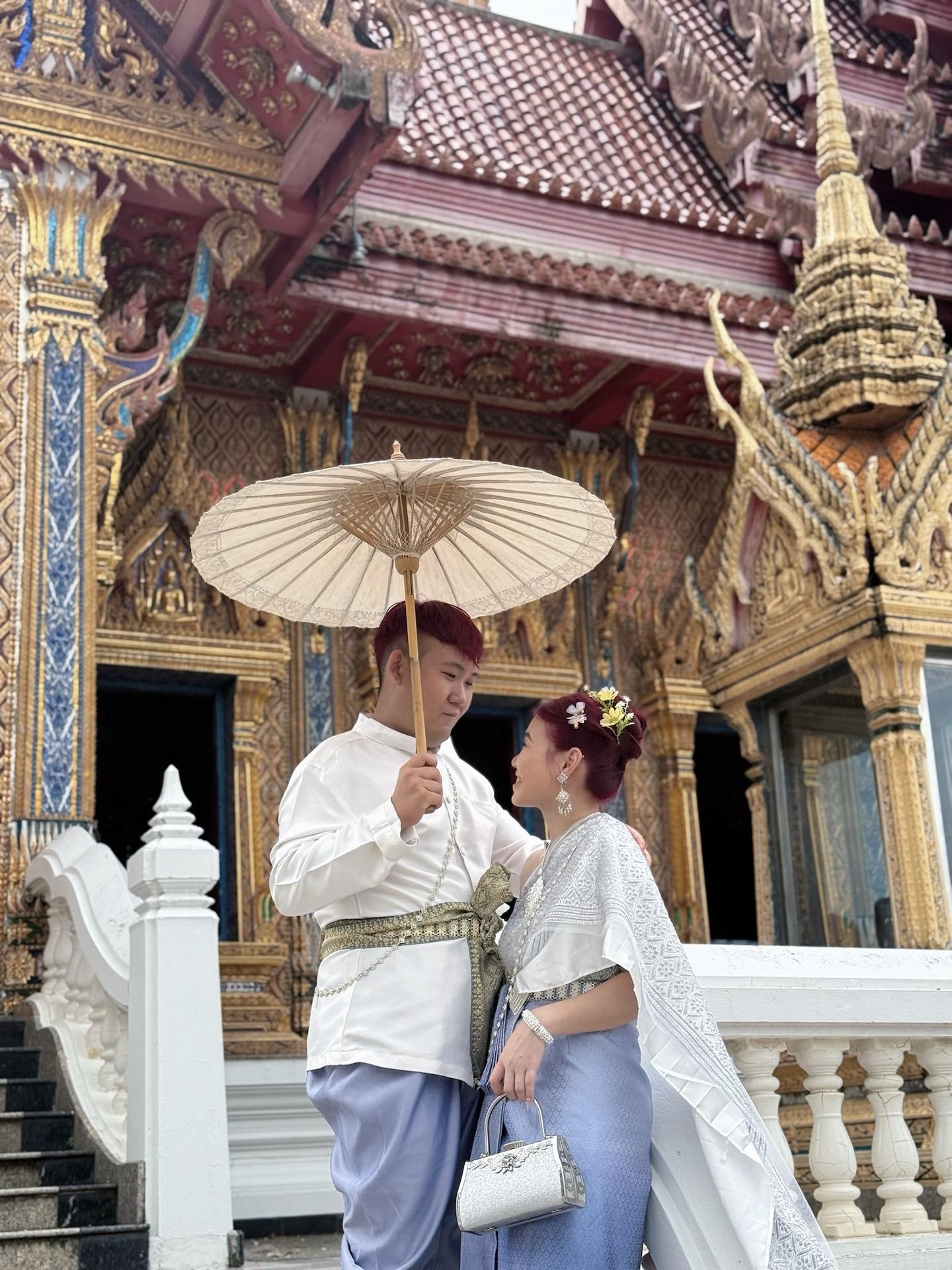 “愿我们向往幸福的 同时也站在幸福里”❤️