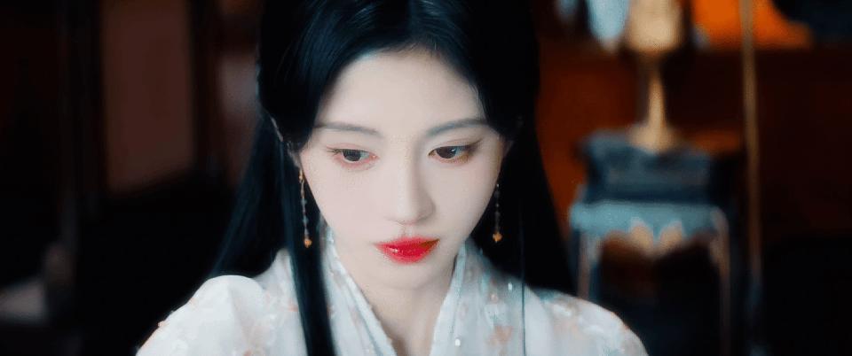 鞠婧祎发长文告别露芜衣 发长文真诚告别露芜衣，她们从剧内到剧外都想给大家带来温柔