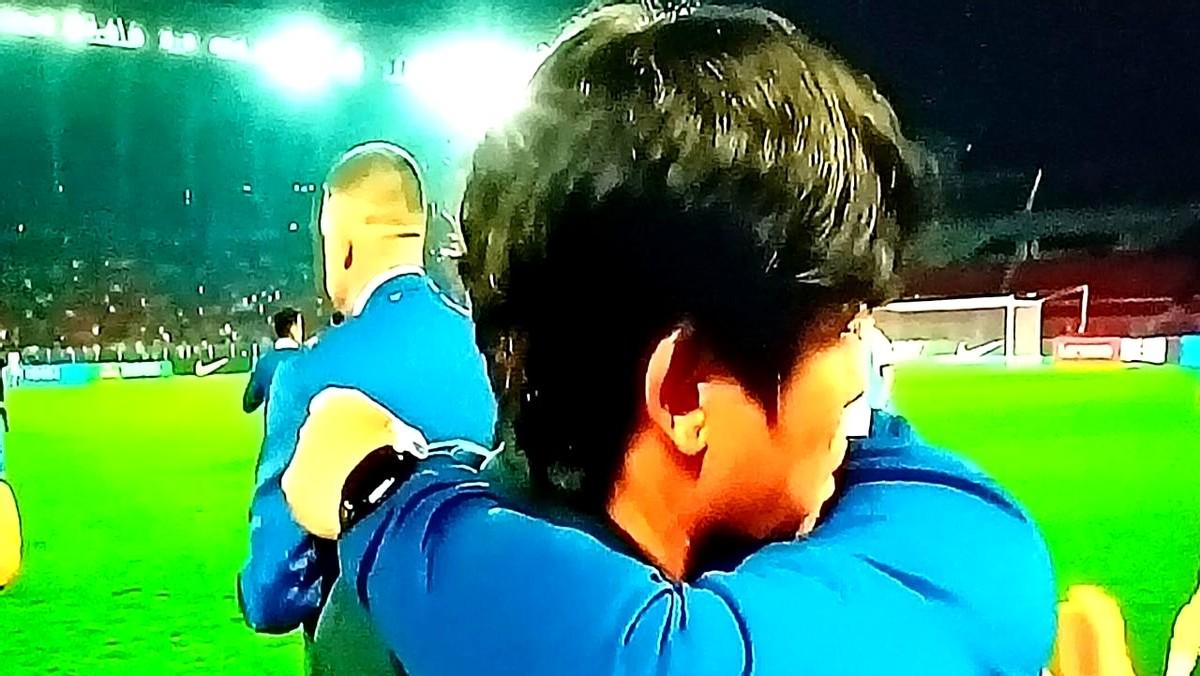 补时绝杀！辽宁铁人2-1掀翻青岛海牛，韩国教练徐正源在场边激动挥拳！

八轮不胜