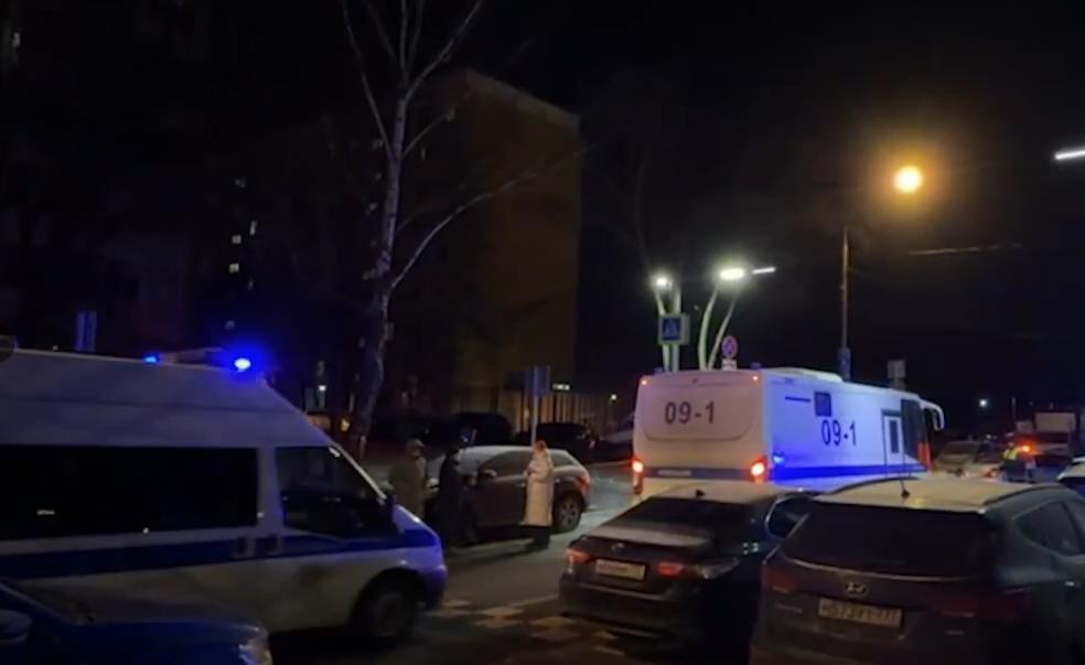 12月24日，距离俄罗斯作战训练局局长萨尔瓦罗夫中将被炸身亡不远处又发生了爆炸，