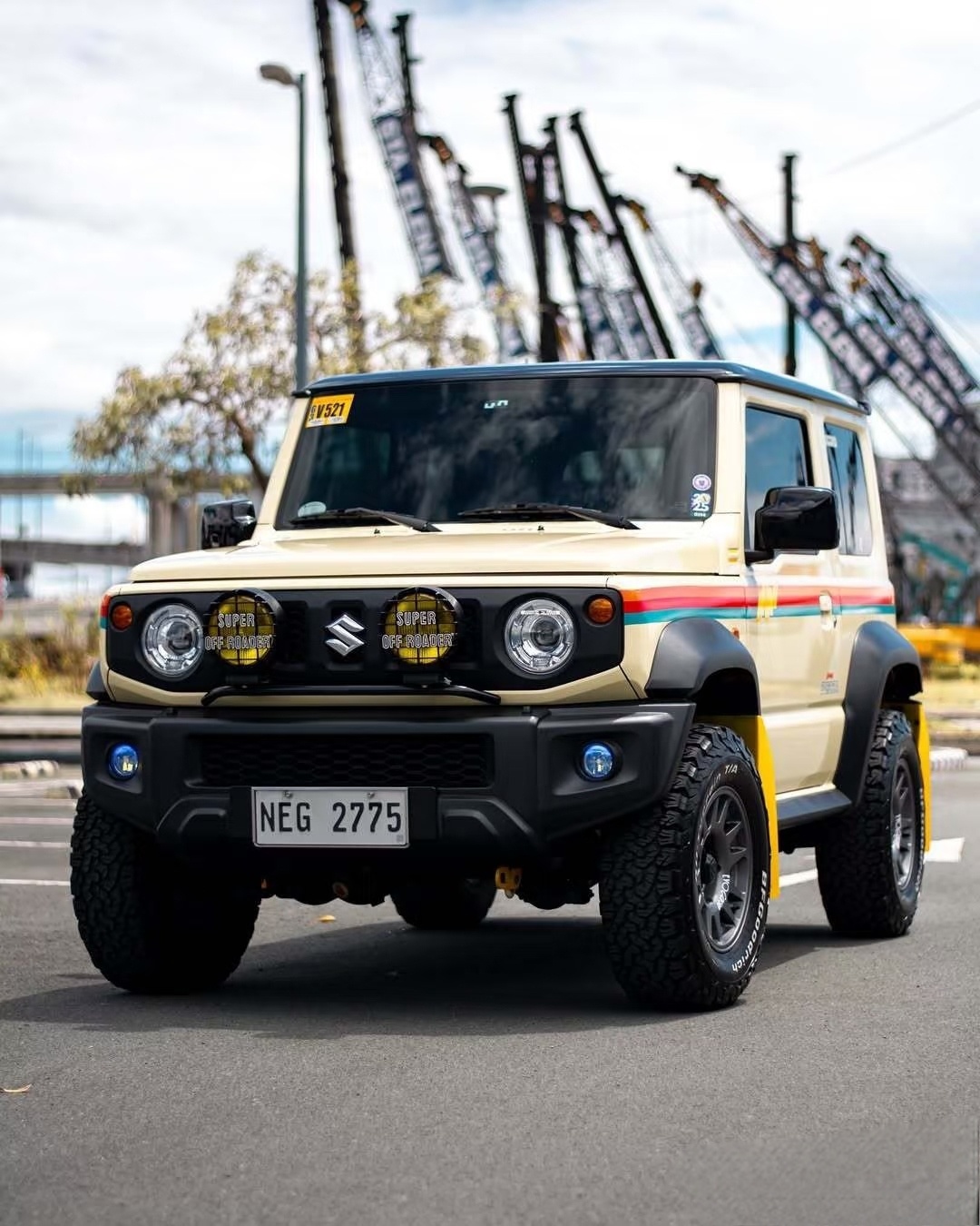 澳门满大街这款，都改得很帅，回来想租一台体验一下，找了几个平台都没有，深圳卖得都