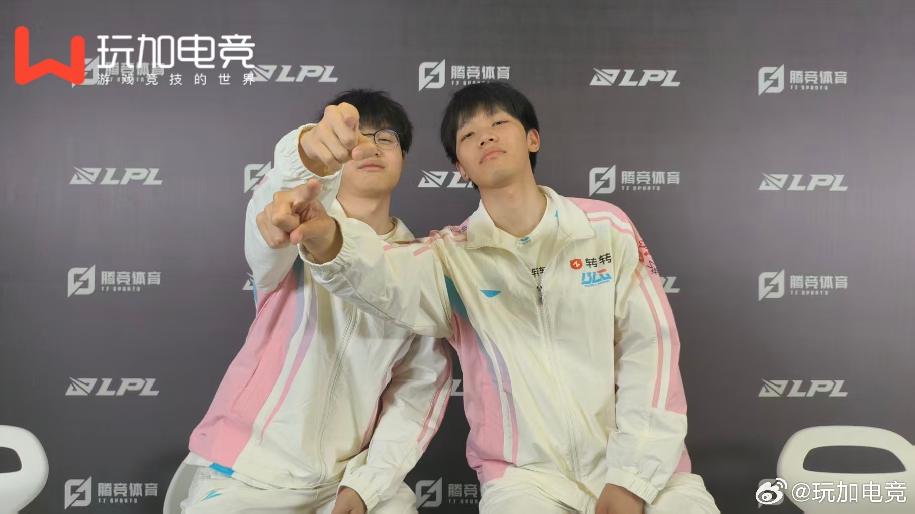 玩加专访 Xun＆ON双采预告被我们XO组合指👉🏻到的人心想事成，天天开心！