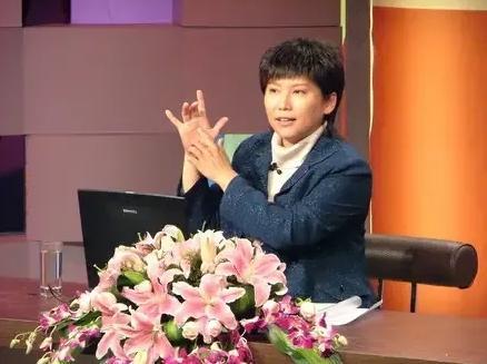 “中国千亿富豪”左晖因肺癌去世，却留下了1038亿身家，生不带来死不带去！北京中