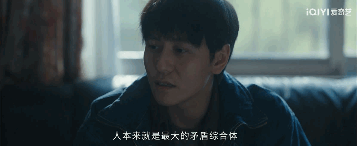 深渊无间唯一感情线是警察追嫌犯深渊无间真的是近几年最对味的刑侦剧了，没有花里胡哨