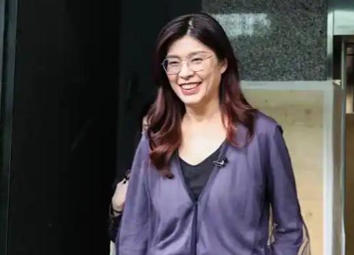 郑丽文公布第四波人事任命，朱立伦尴尬了，洪秀柱罕见喊话郑丽文

根据台媒最新消息