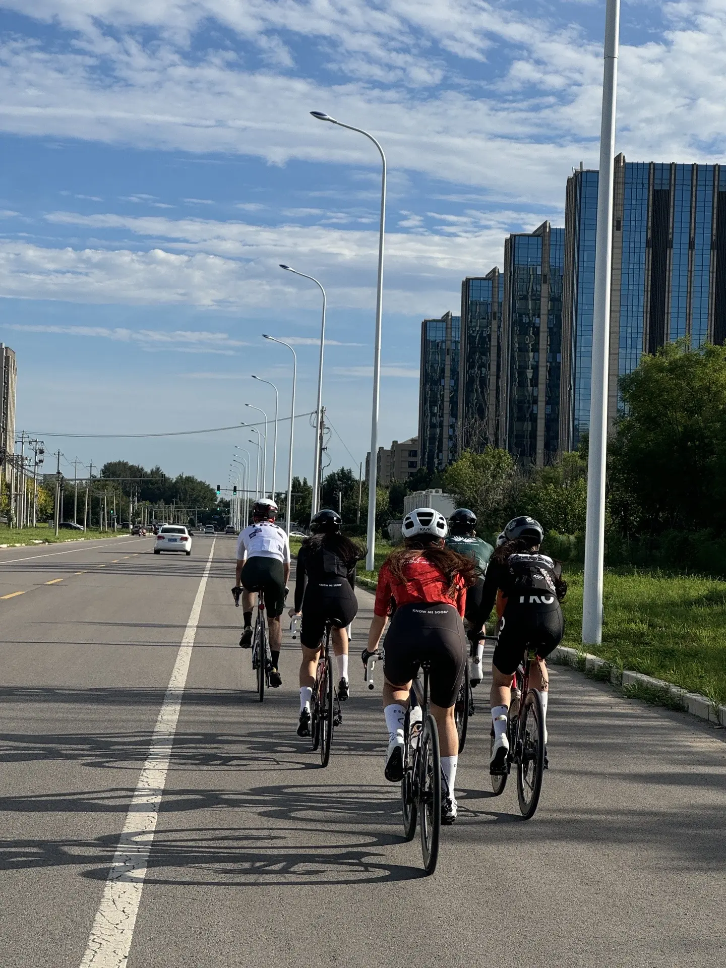 还不训练吗 菜的要死 好了不说了这就出去骑了😭😭  女神太厉害了！...