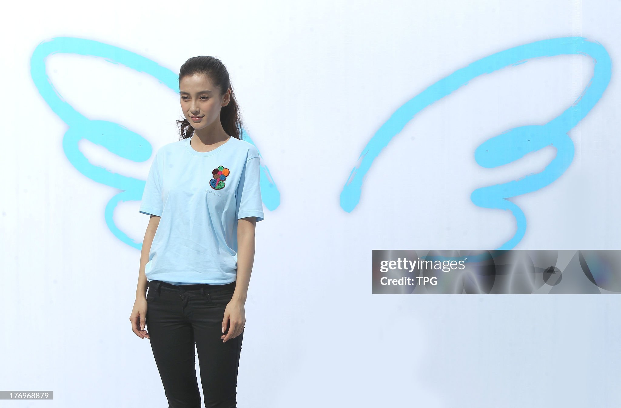 angelababy 在复制粘贴的时代，你是手写的诗