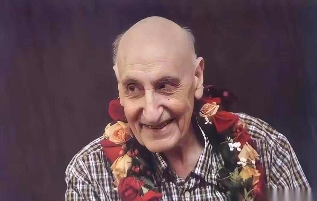 我跟你说，有的人，你根本没法用常理去理解。
 
一个法国贵族，家里有酒庄有封地的