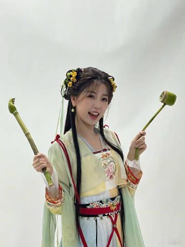#虞书欣服从性测试# 巨型真香现场！被小萌物狠狠拿捏 ​​​