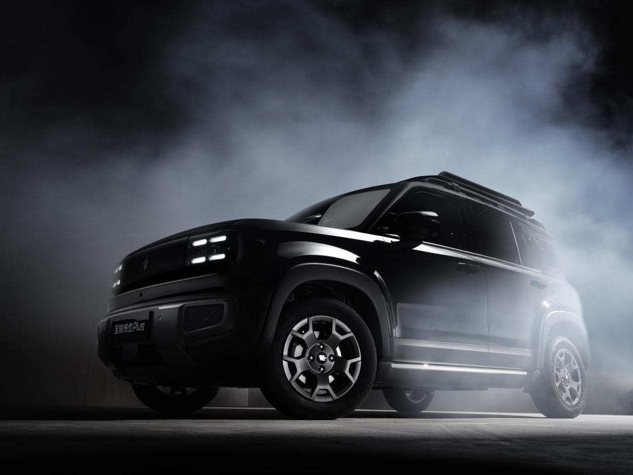 面对天舆架构下的宝骏悦也Plus，本田飞度、大众Polo等10万级油车，到底还有